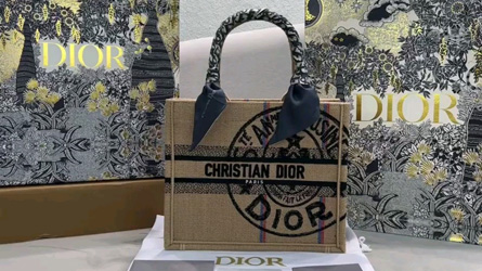 
				Dior - Bag
				กระเป๋า