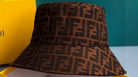 
				Fendi - Hats
				หมวก